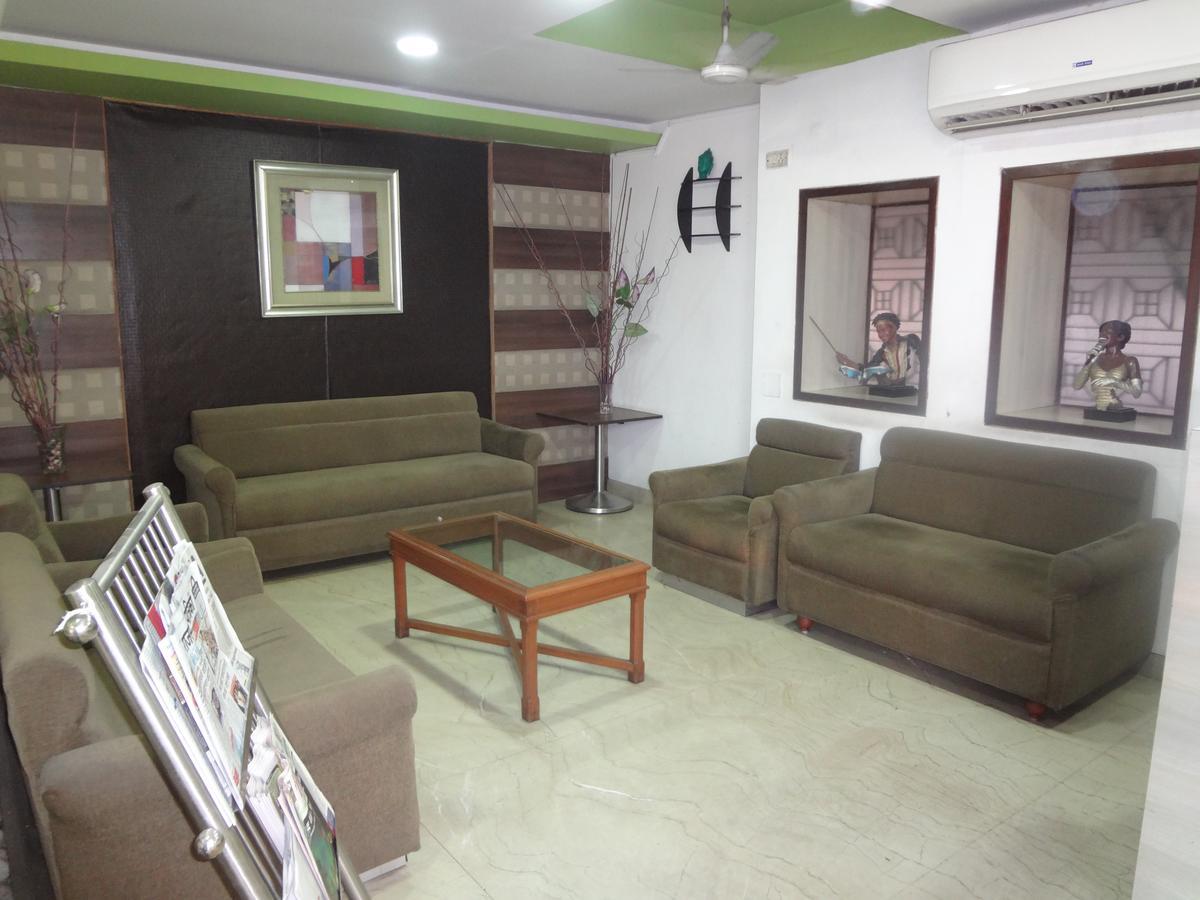 Hotel Airport Residency Ahmedabad Esterno foto