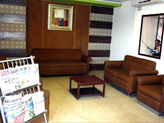 Hotel Airport Residency Ahmedabad Esterno foto